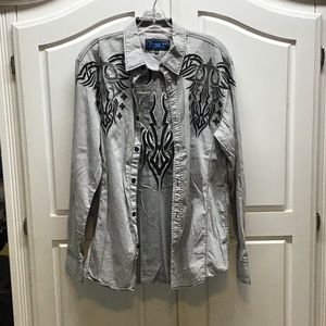 Awesome button up shirt. In good condition.